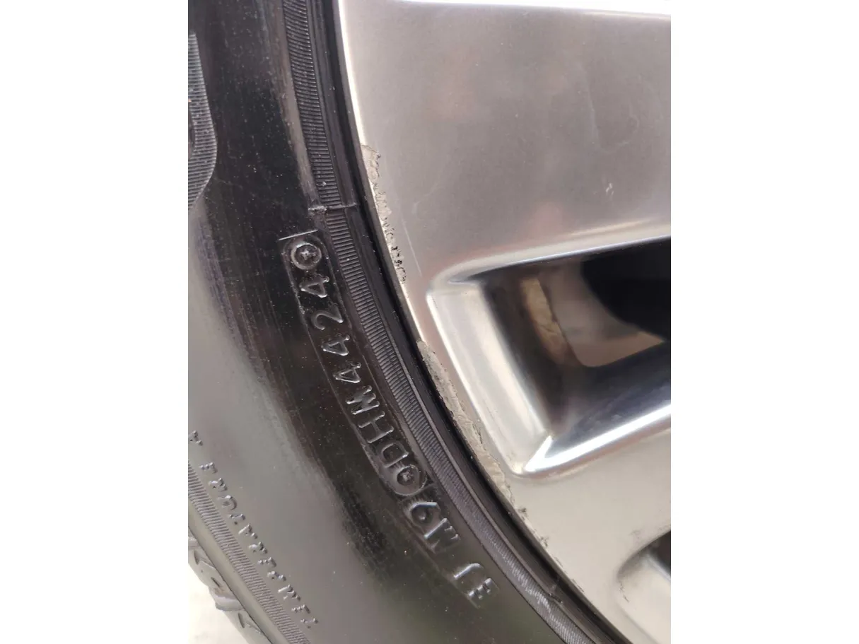 Car image 31