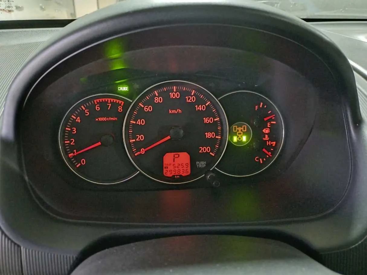 Car image 19