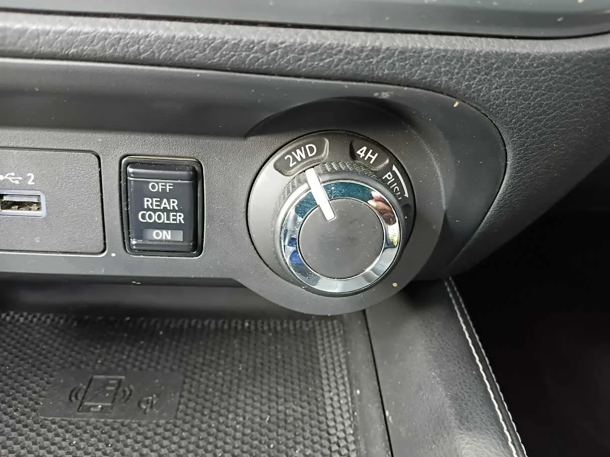 Car image 22