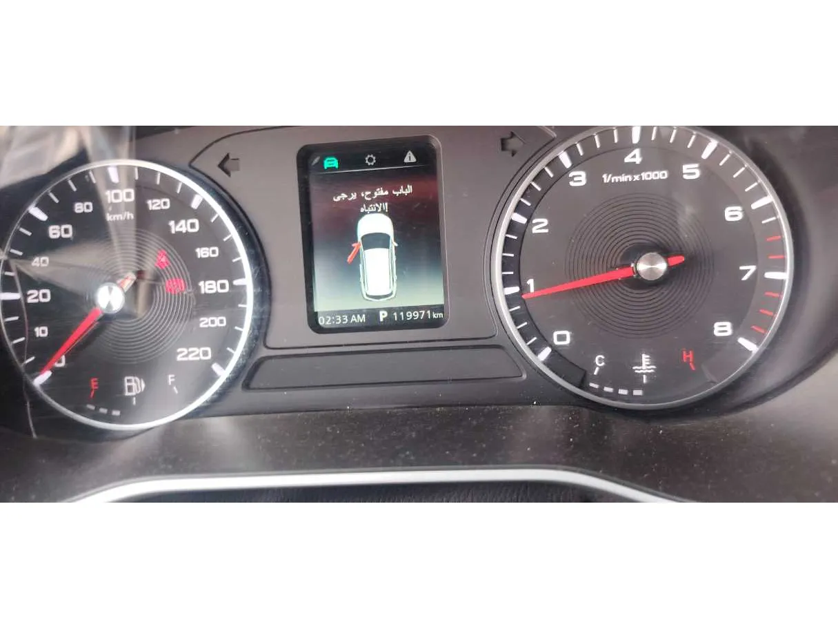 Car image 19