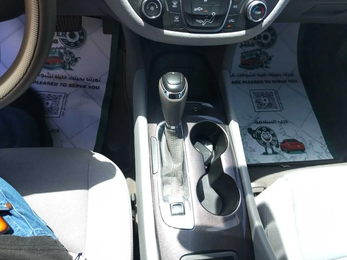 Car image 22