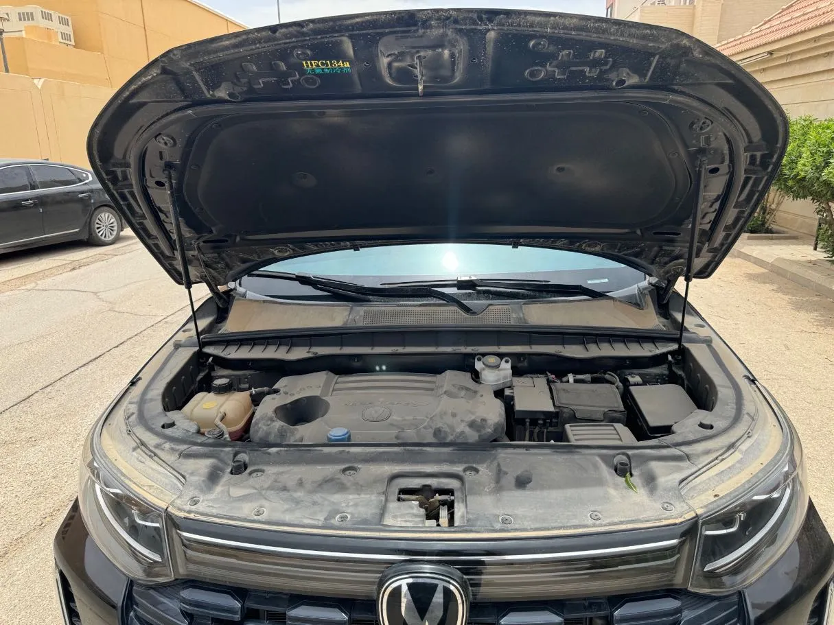 Car image 27