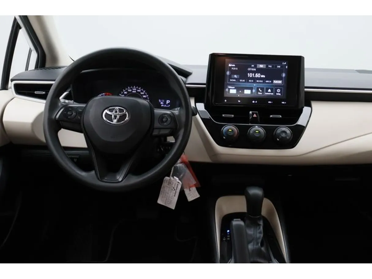 Car image 15