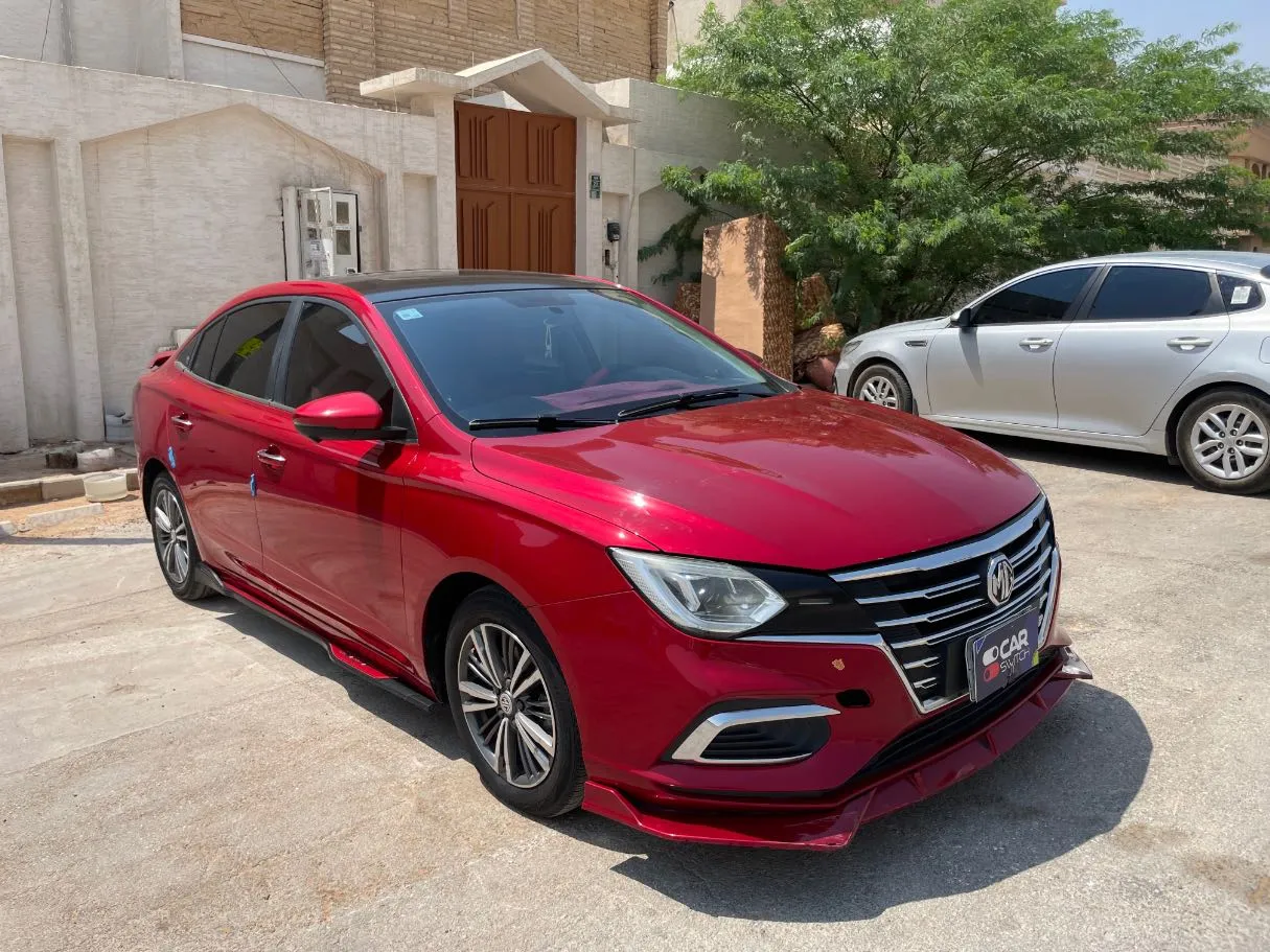 Car image 3