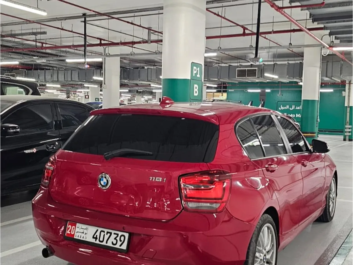 Car image 9