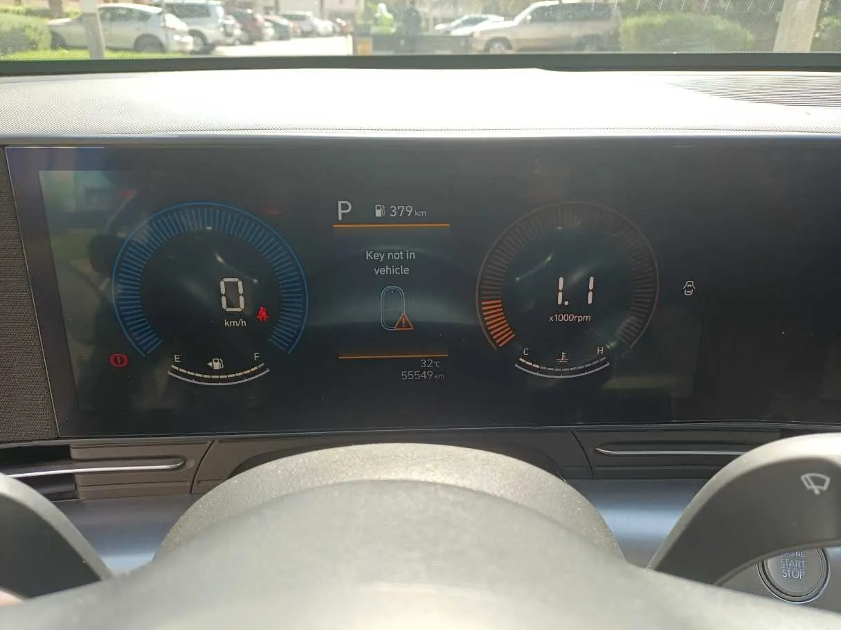 Car image 17