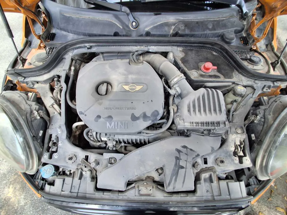 Car image 21