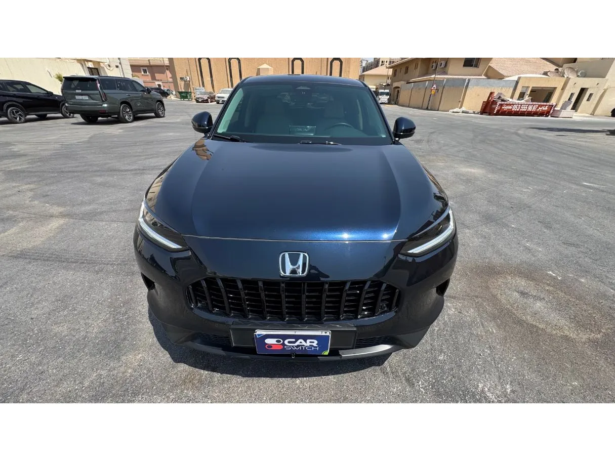 Car image 2