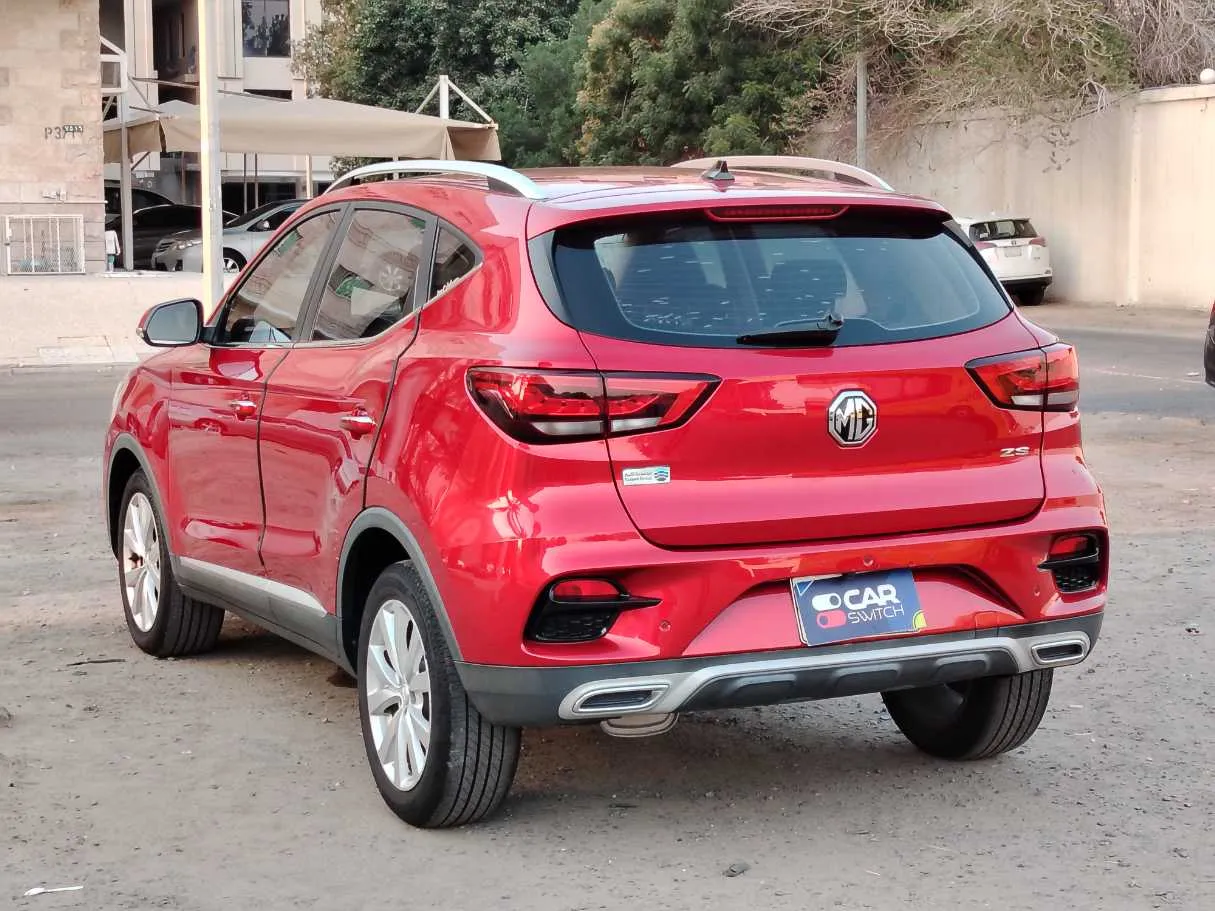 Car image 7