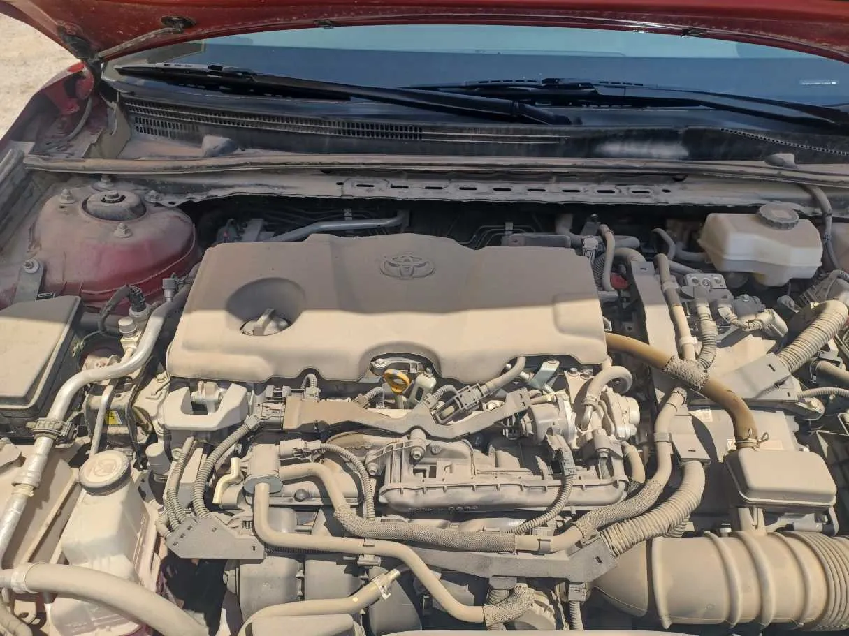 Car image 21