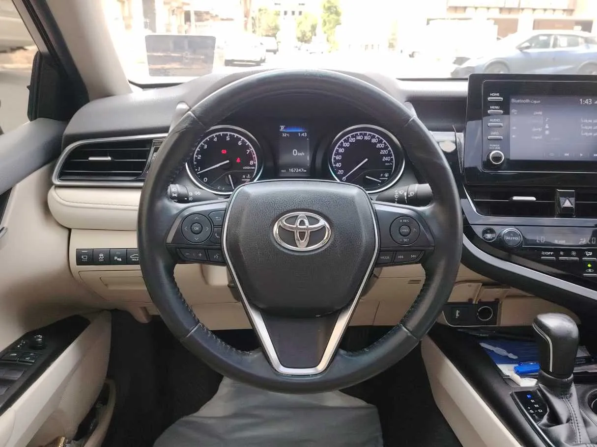 Car image 22