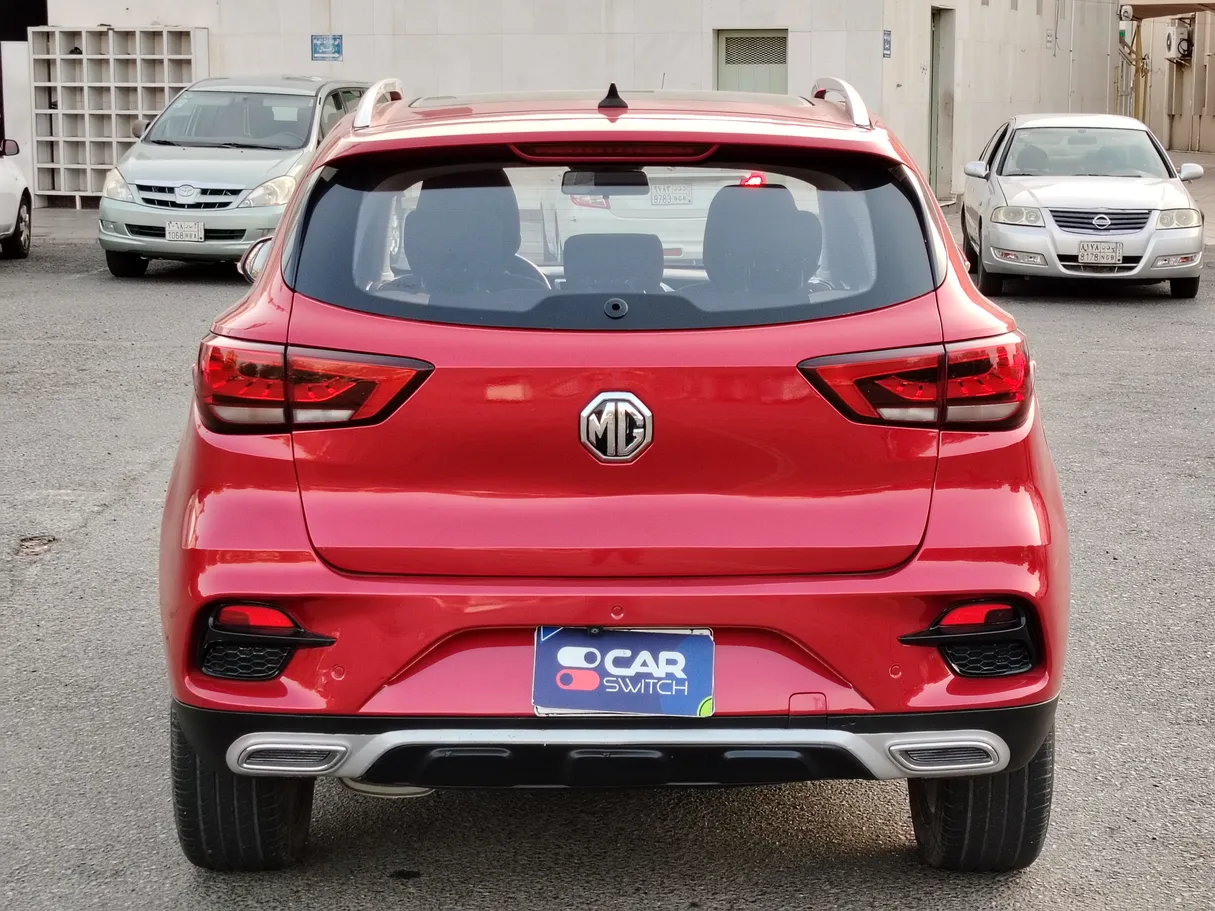 Car image 6