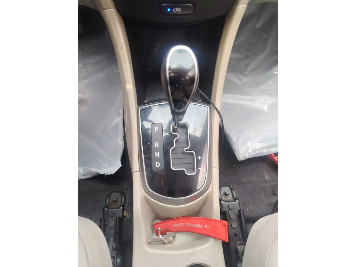 Car image 21