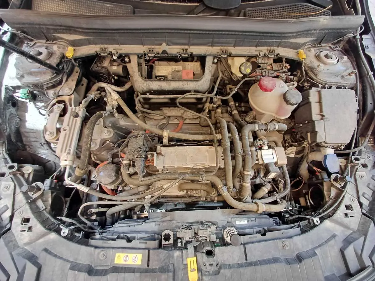 Car image 22