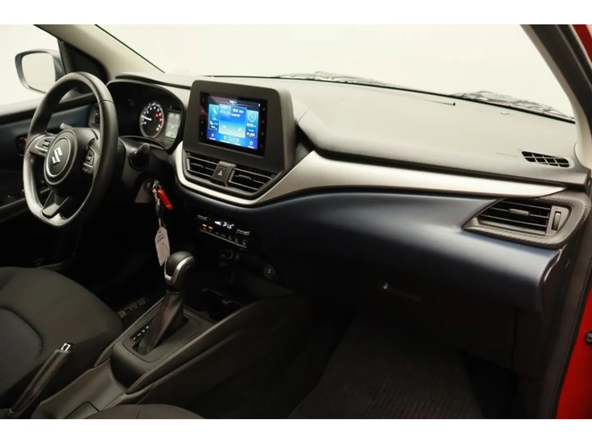 Car image 10