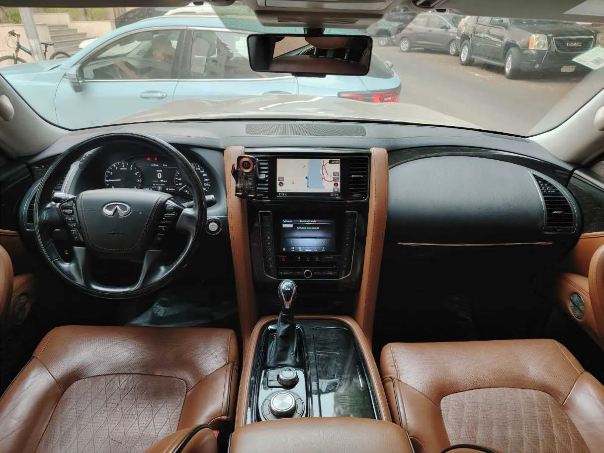 Car image 22