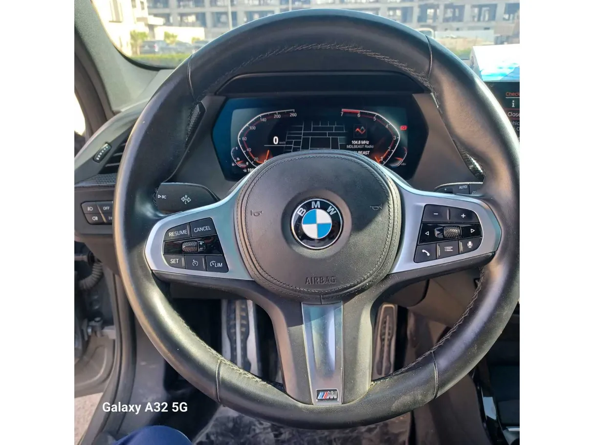 Car image 21