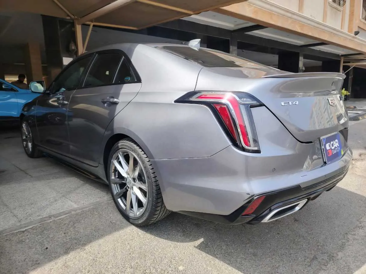Car image 8