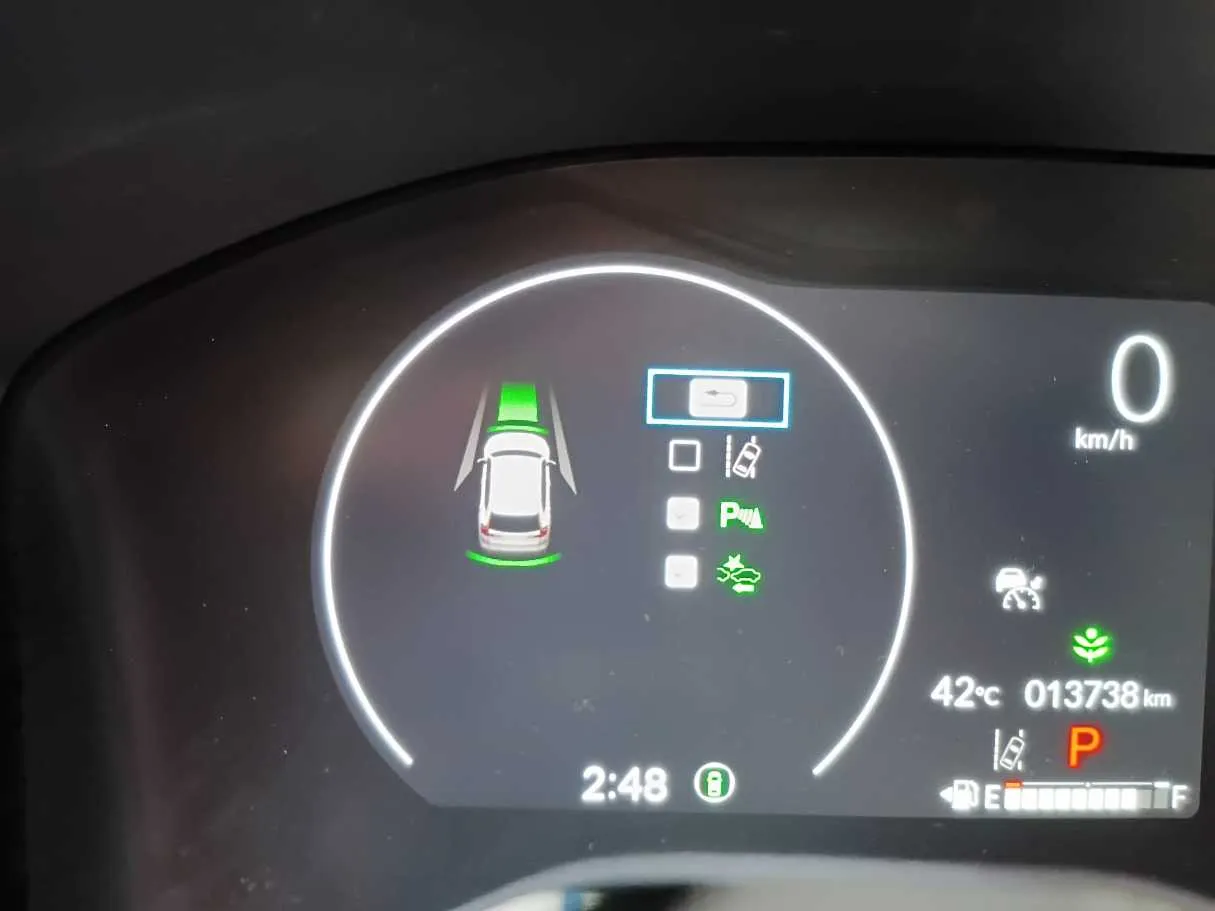 Car image 23