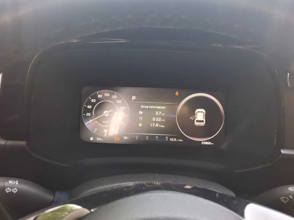 Car image 19