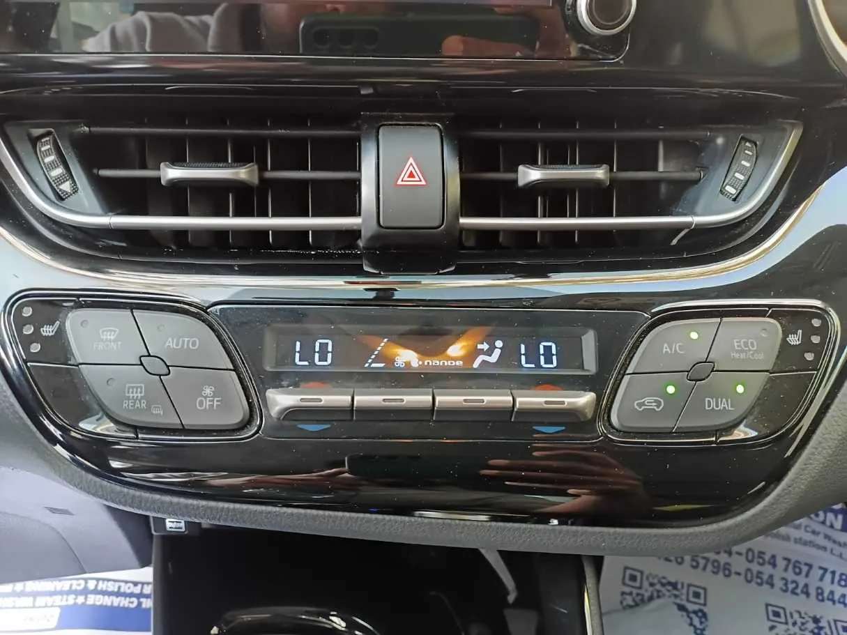 Car image 21