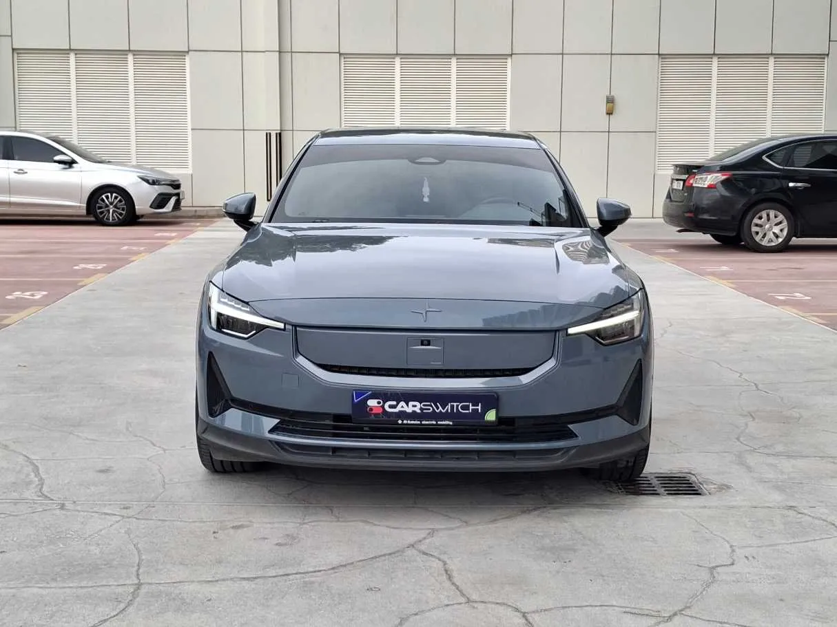 Car image 2