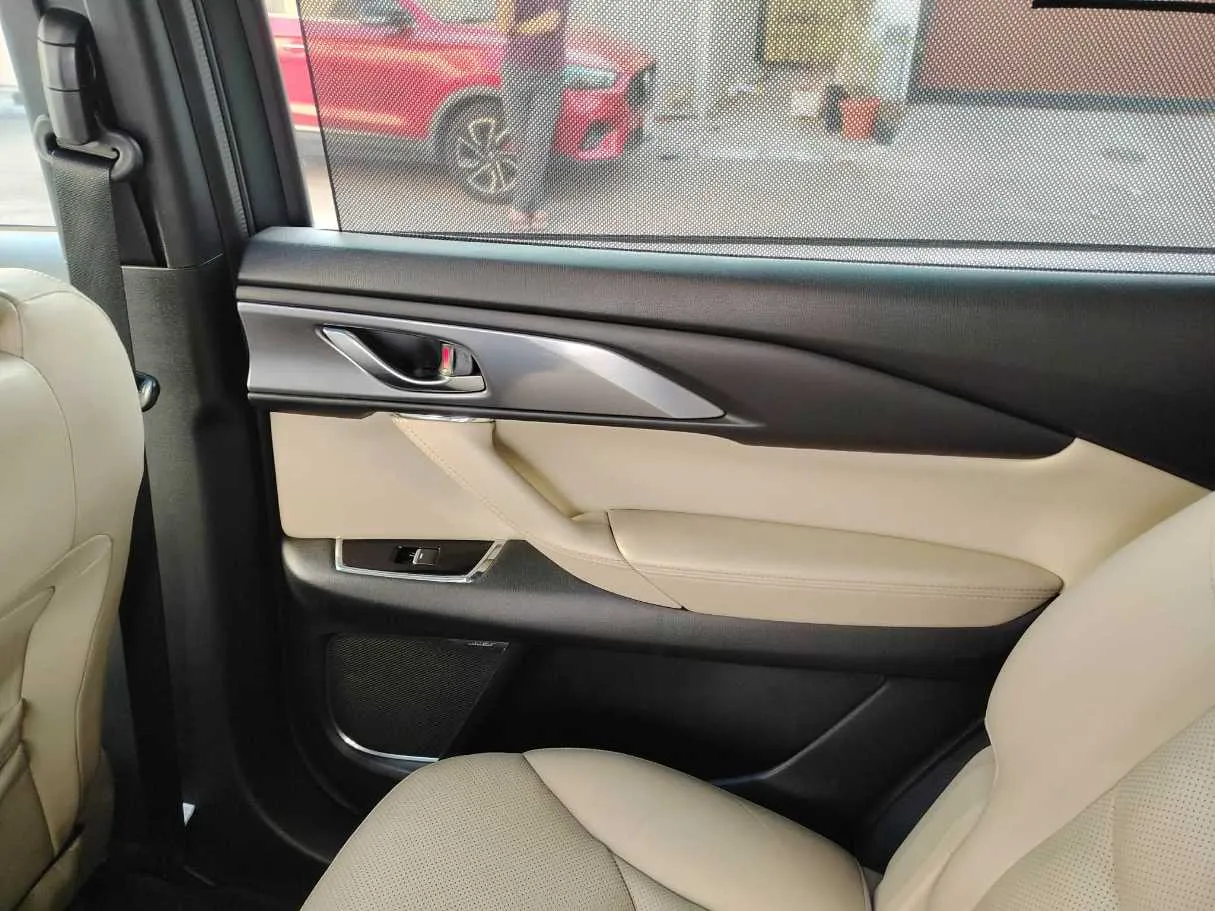 Car image 41