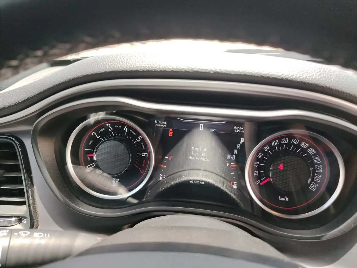 Car image 27