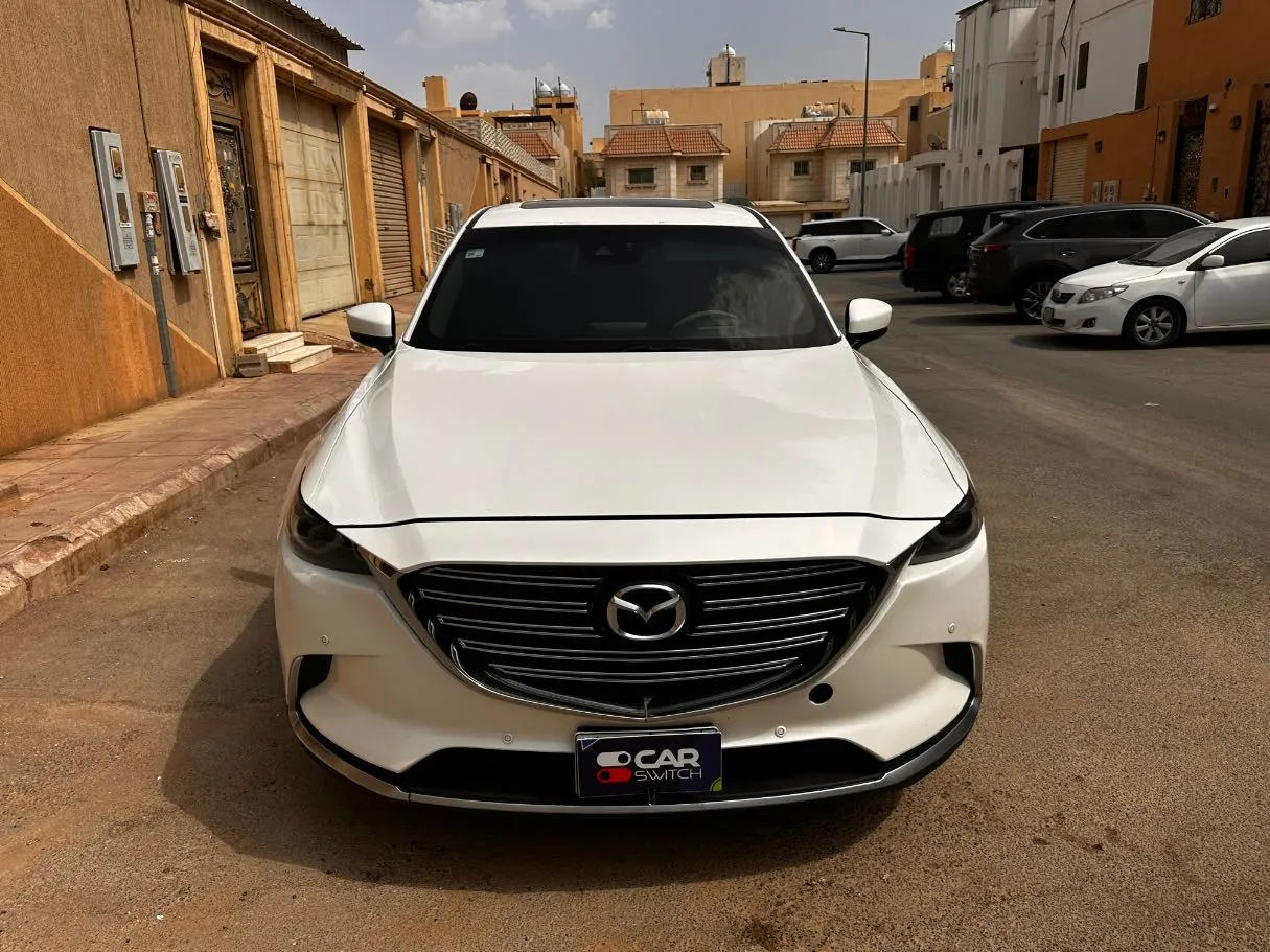 Car image 2