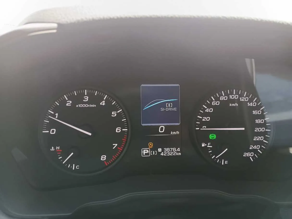Car image 18