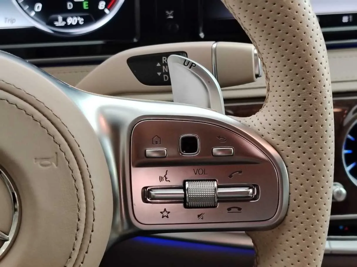Car image 29