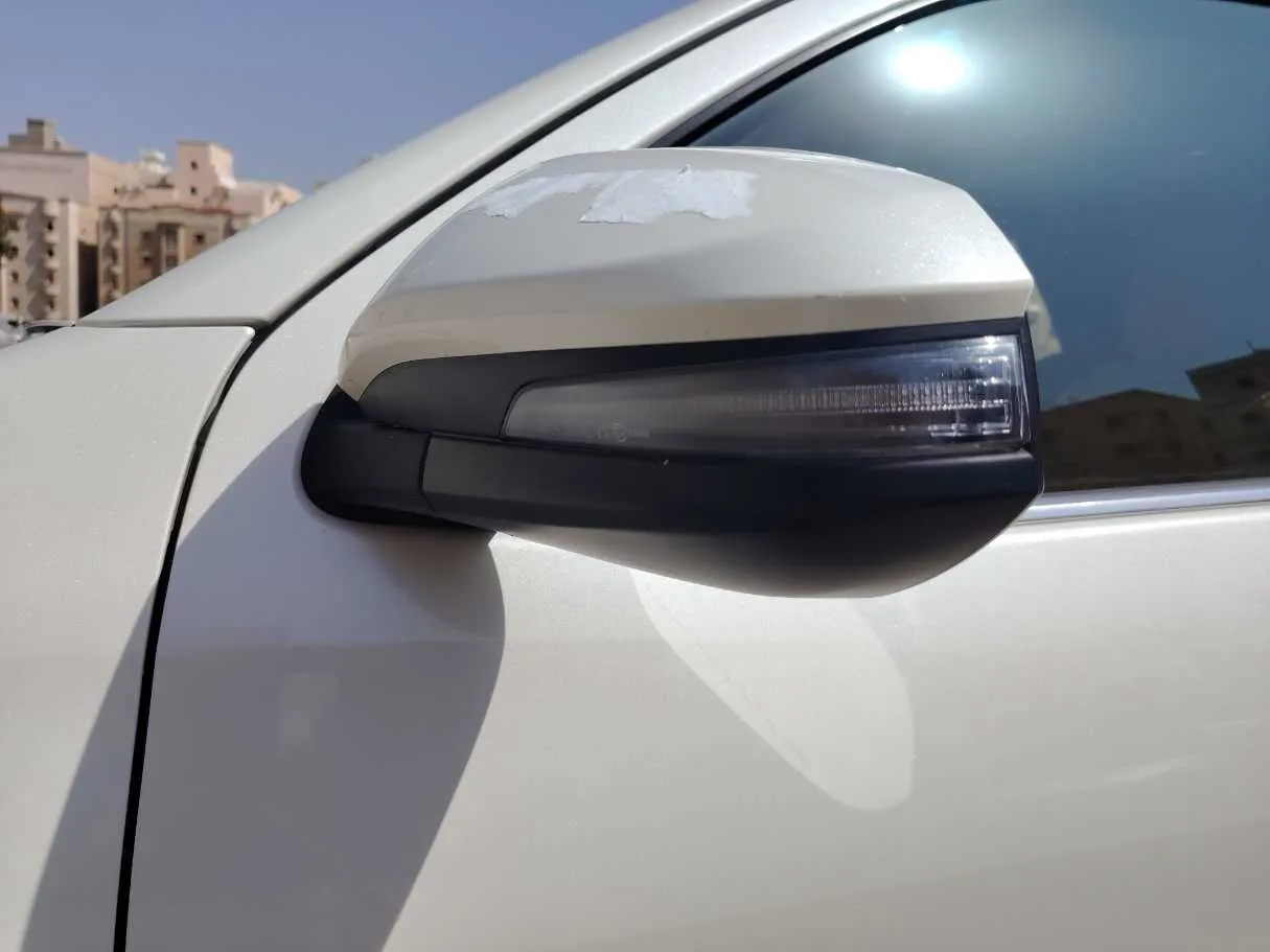 Car image 30