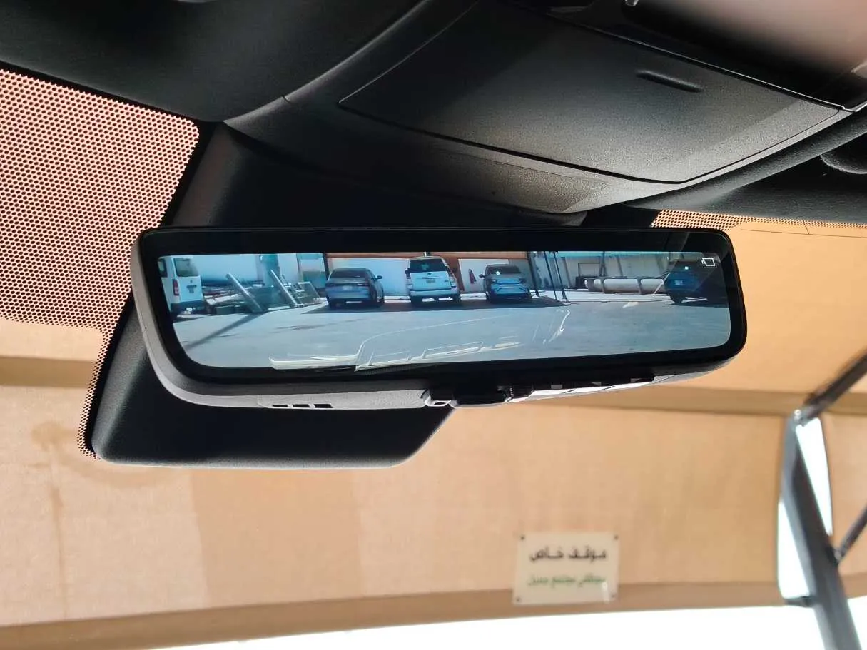 Car image 29