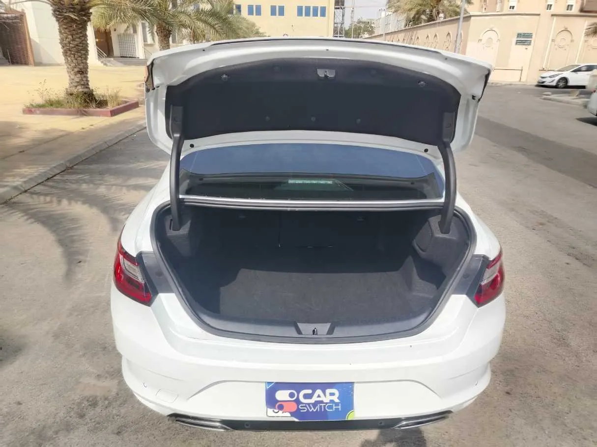 Car image 31