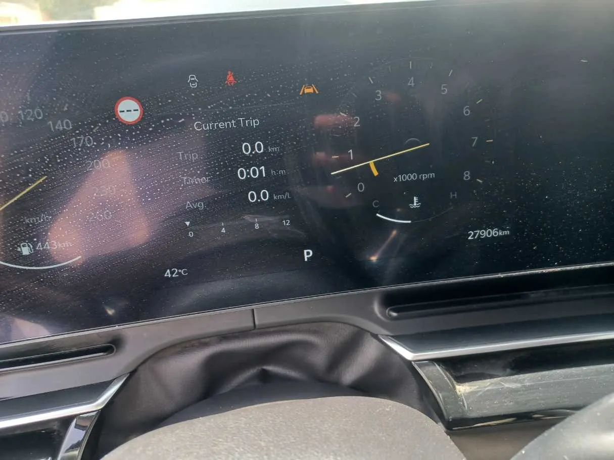 Car image 20