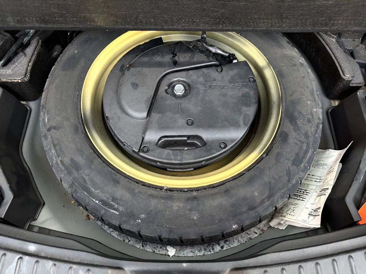 Car image 28