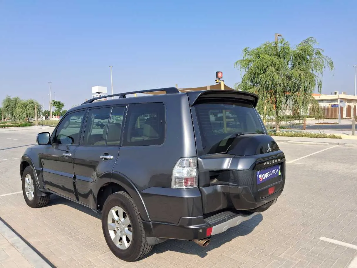 Car image 7