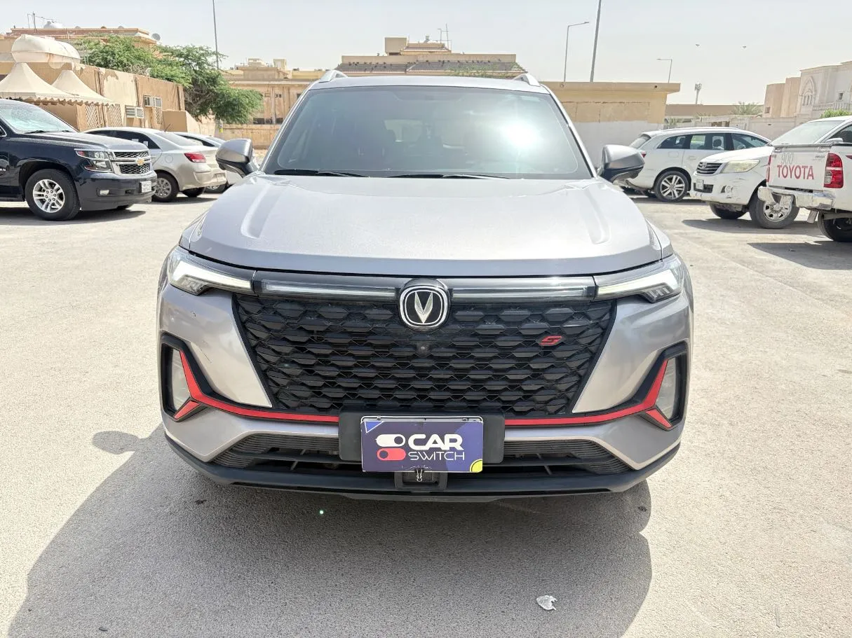Car image 2