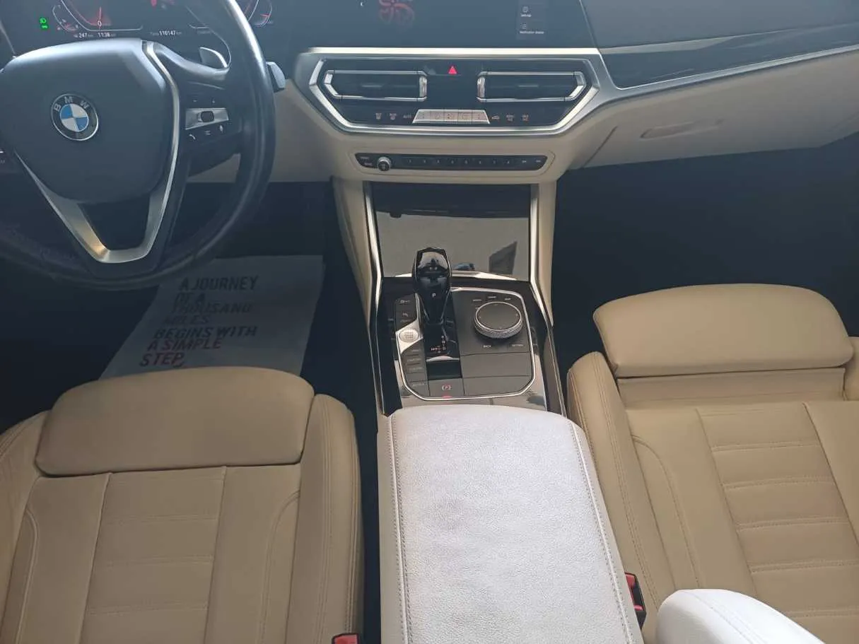 Car image 22