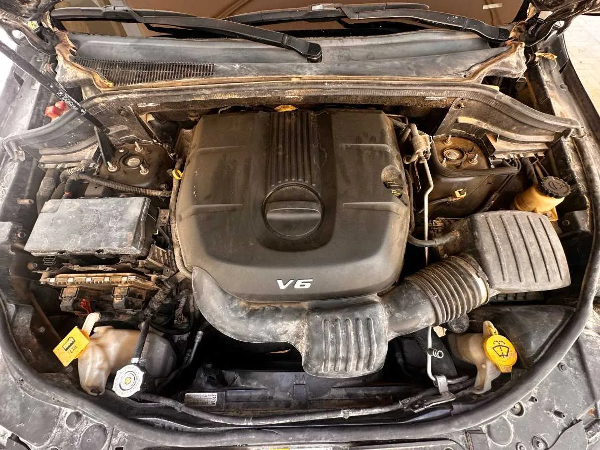 Car image 28