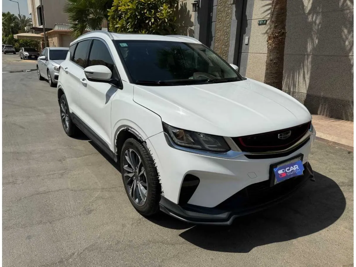 Car image 3