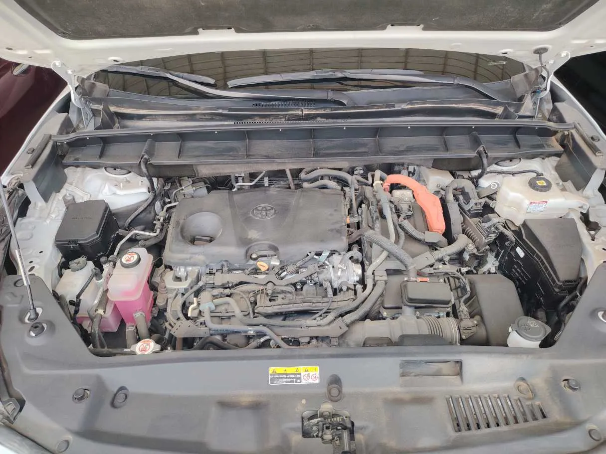 Car image 34