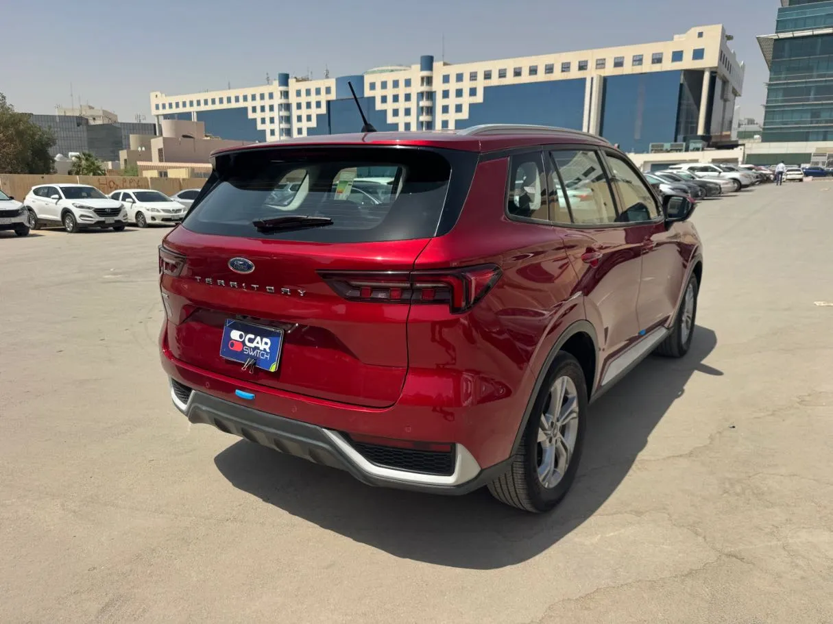 Car image 5
