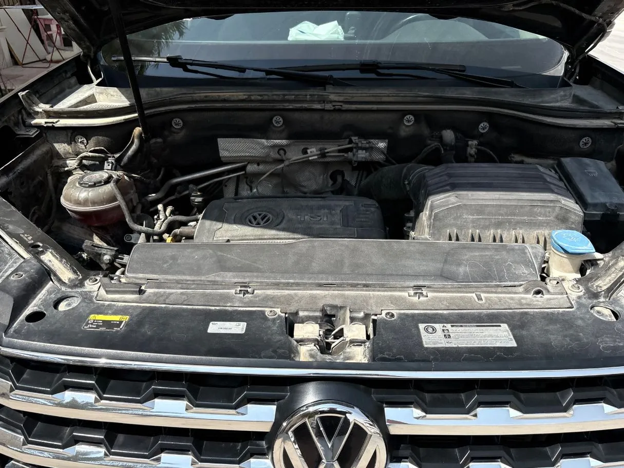 Car image 29