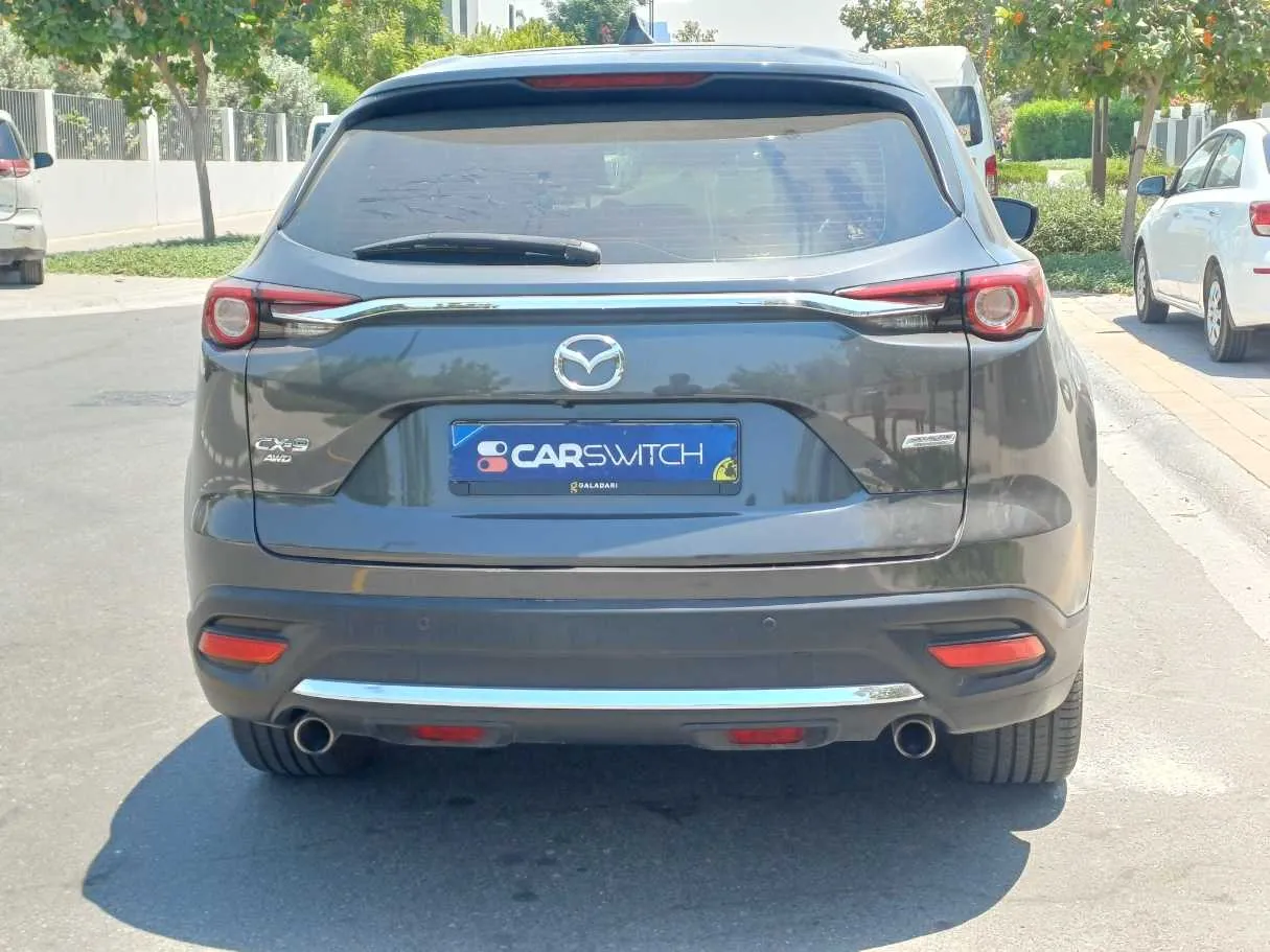 Car image 6