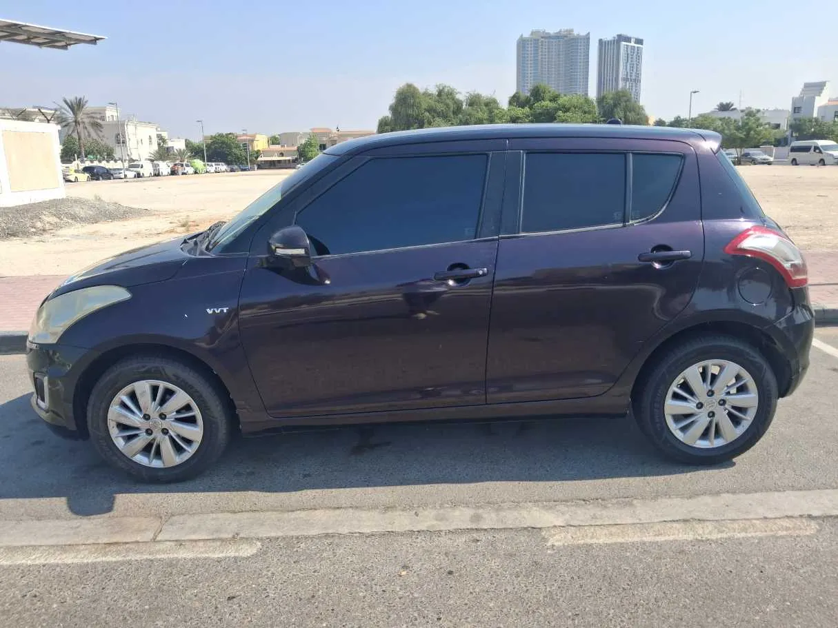 Car image 8