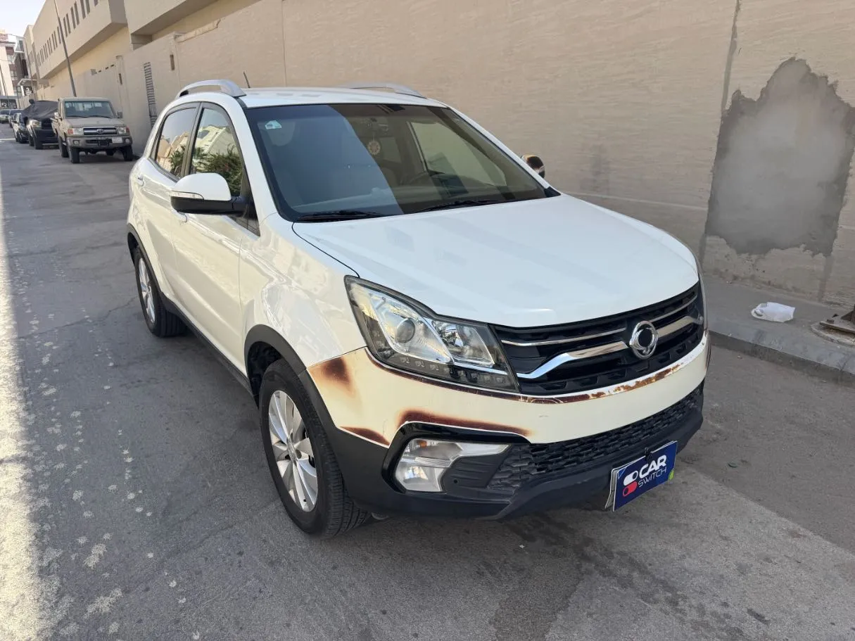 Car image 3