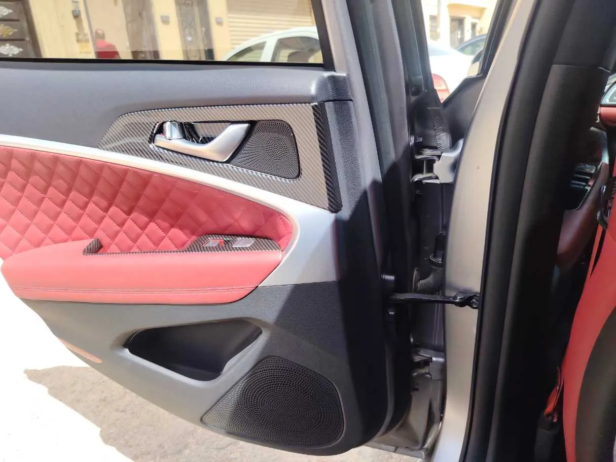 Car image 33