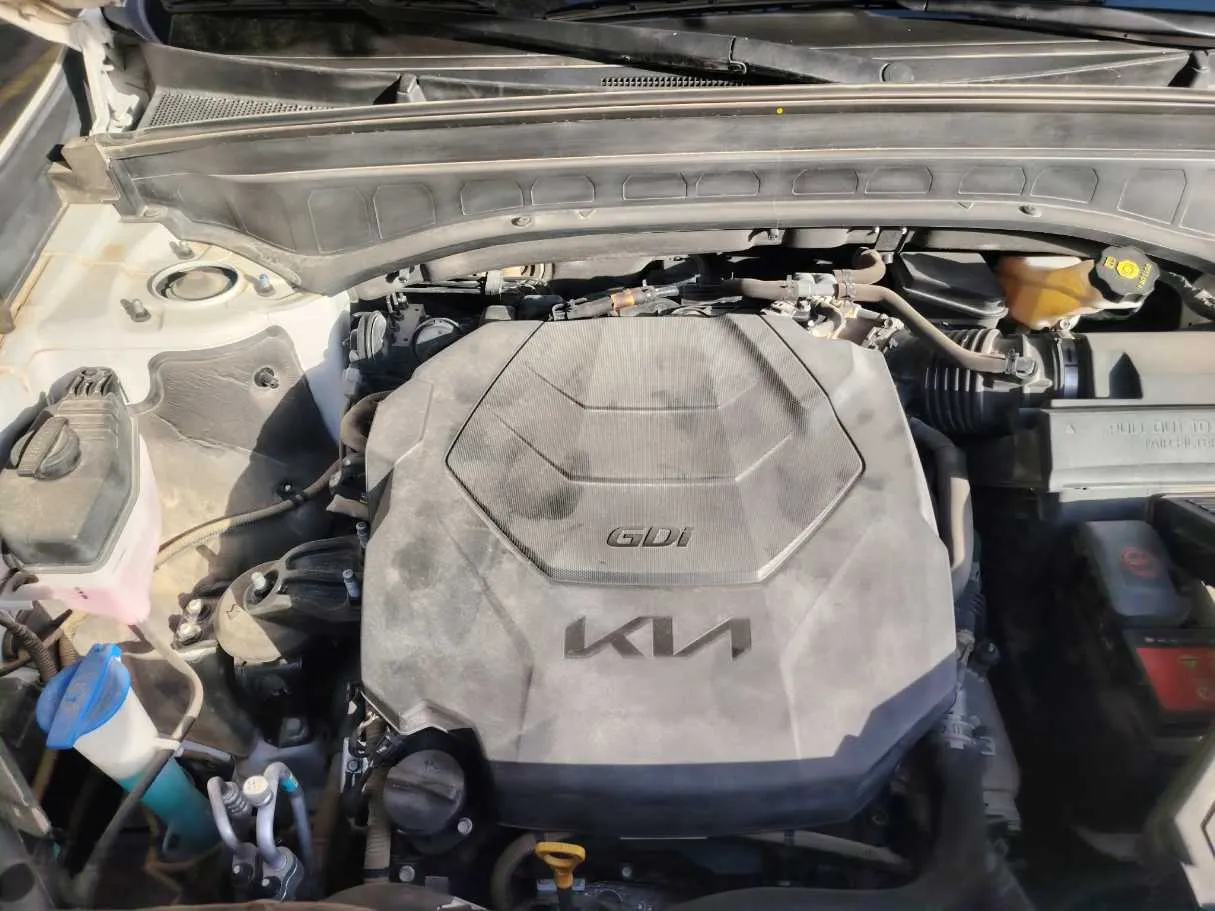 Car image 48