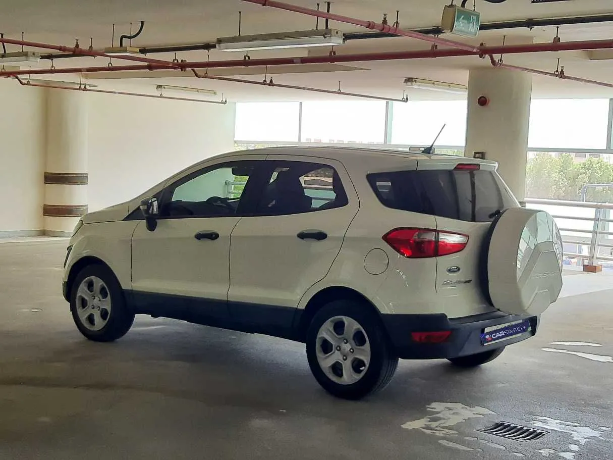 Car image 7